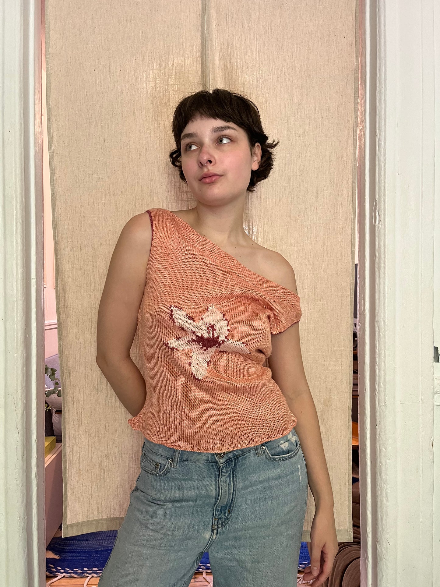 Dainty flower top