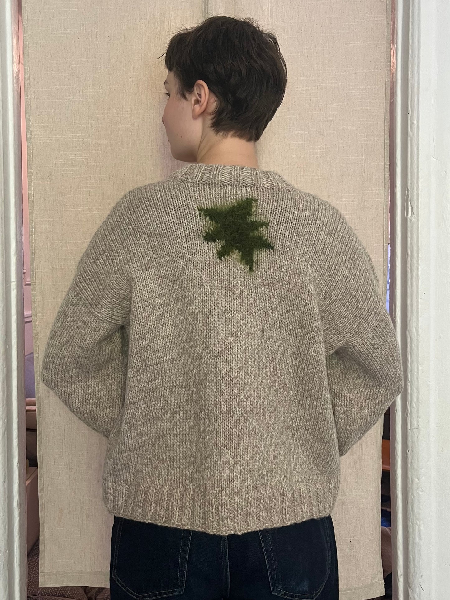 Drawings sweater 01