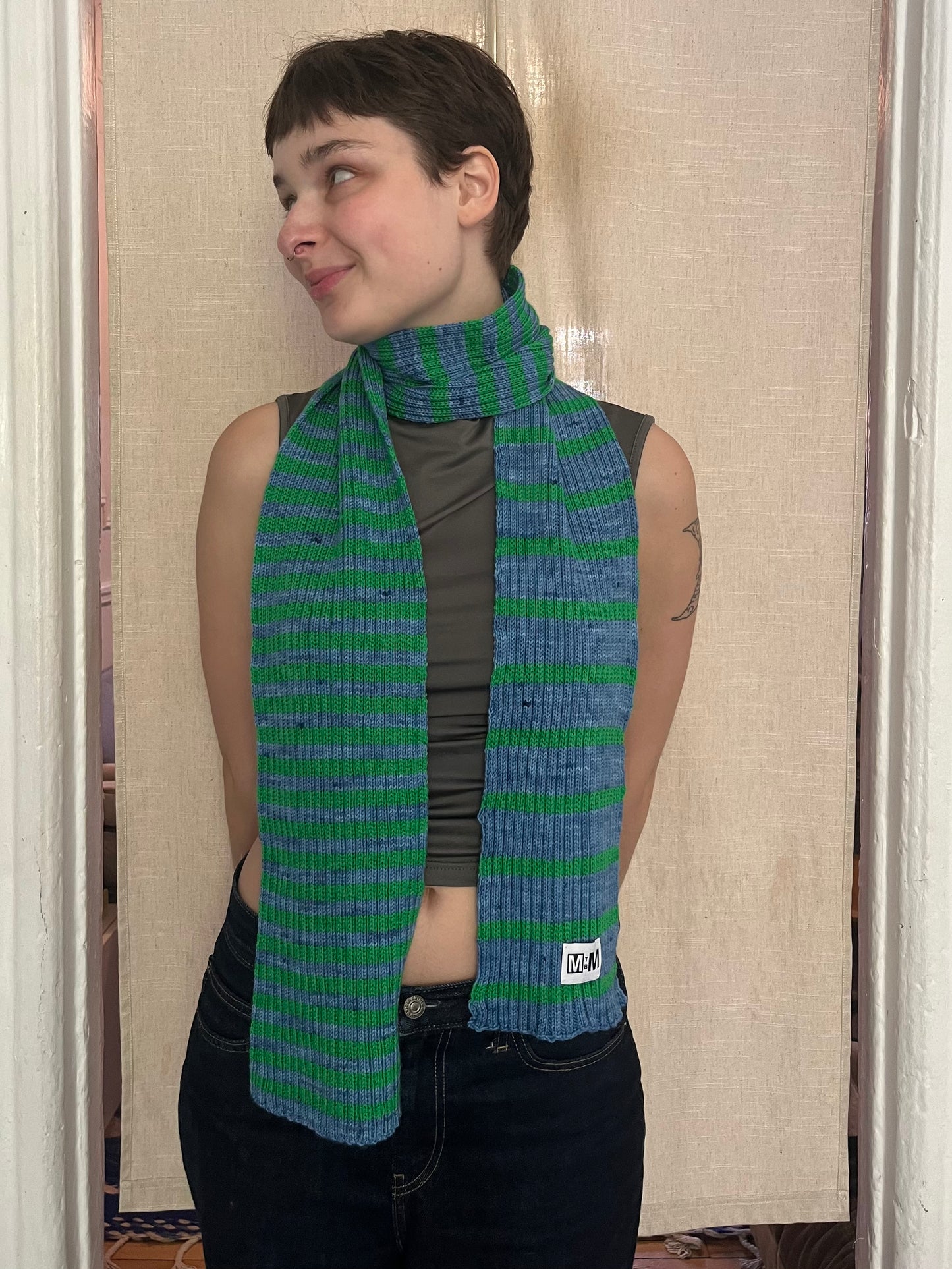 Ribbed stripped scarf