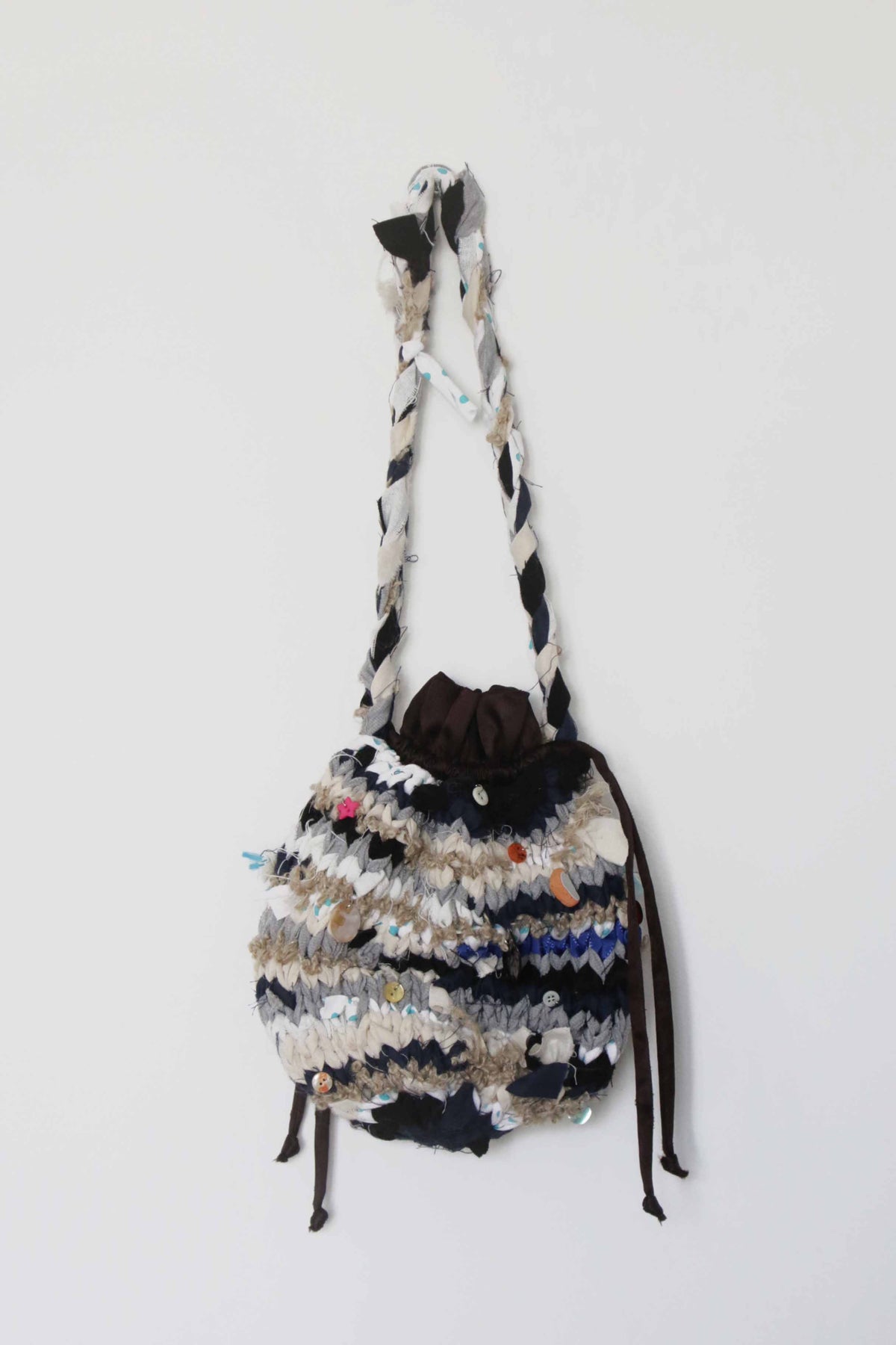 Scrappy handbag 01