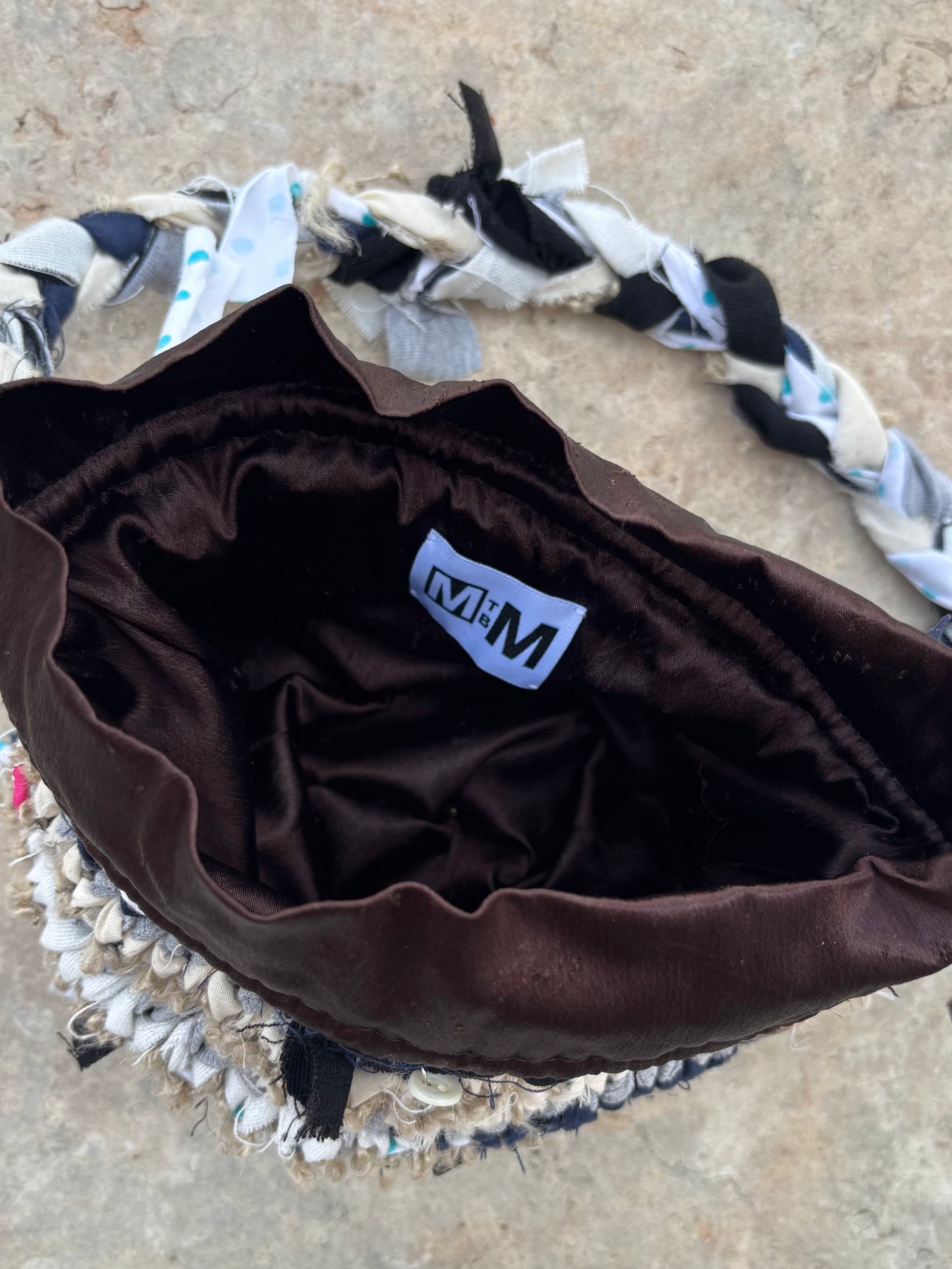 Scrappy handbag 01