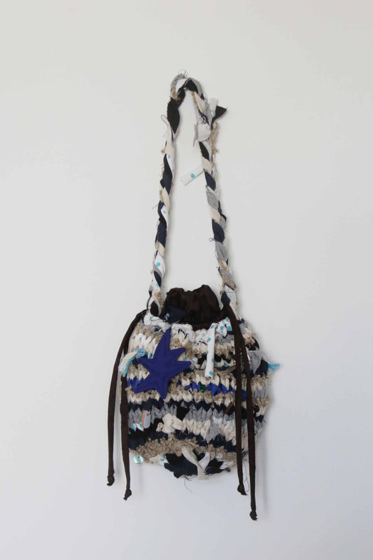 Scrappy handbag 01